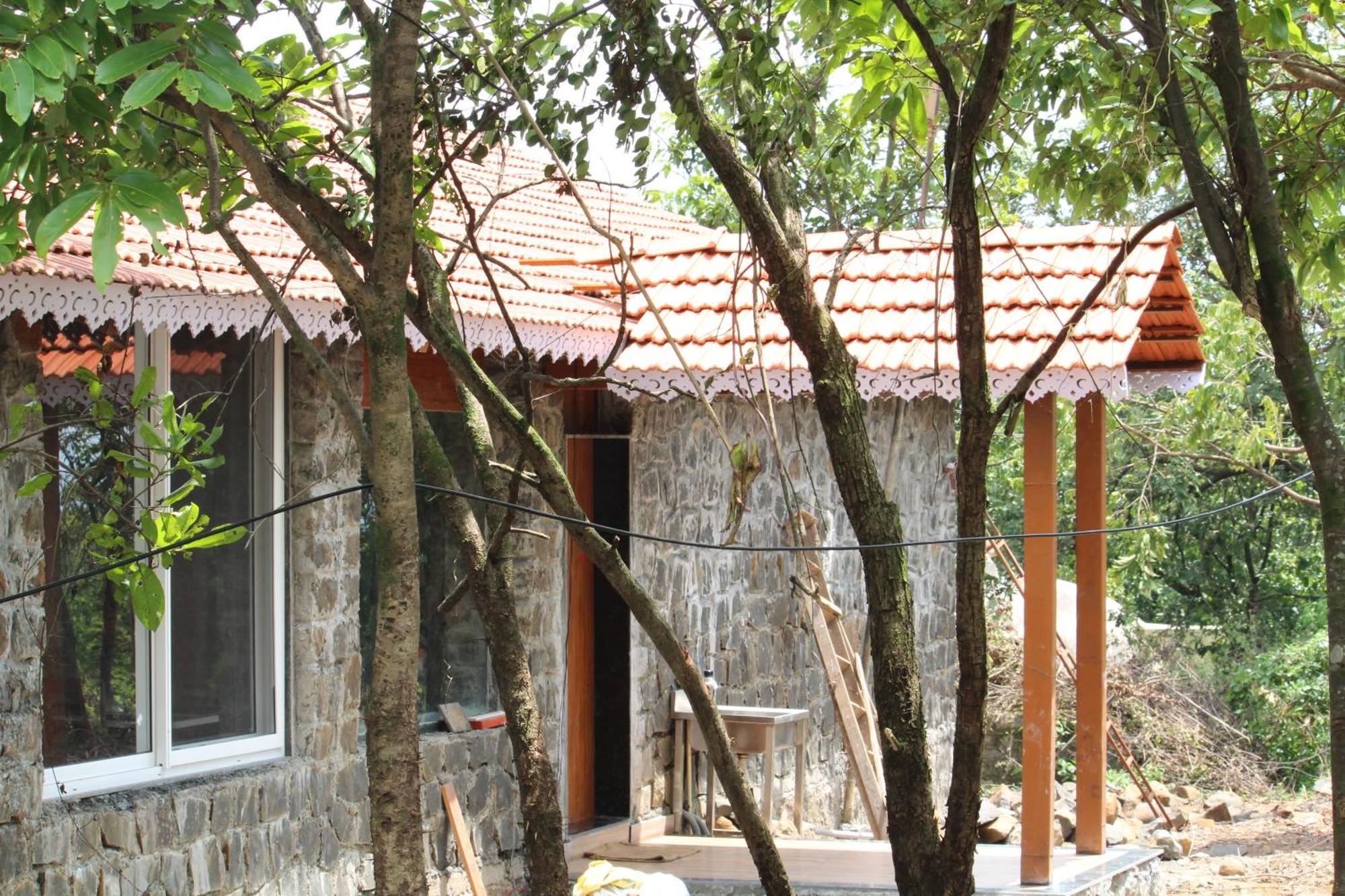 Eshi Resorts And Restaurant - Bhimashankars Jungle Luxury Resort Taleghar Exterior photo