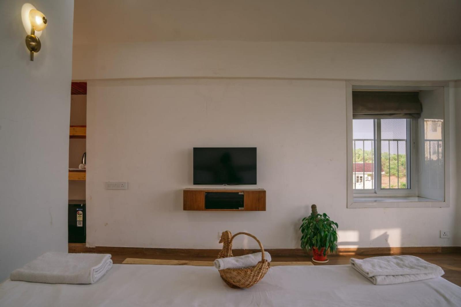 Eshi Resorts And Restaurant - Bhimashankars Jungle Luxury Resort Taleghar Exterior photo