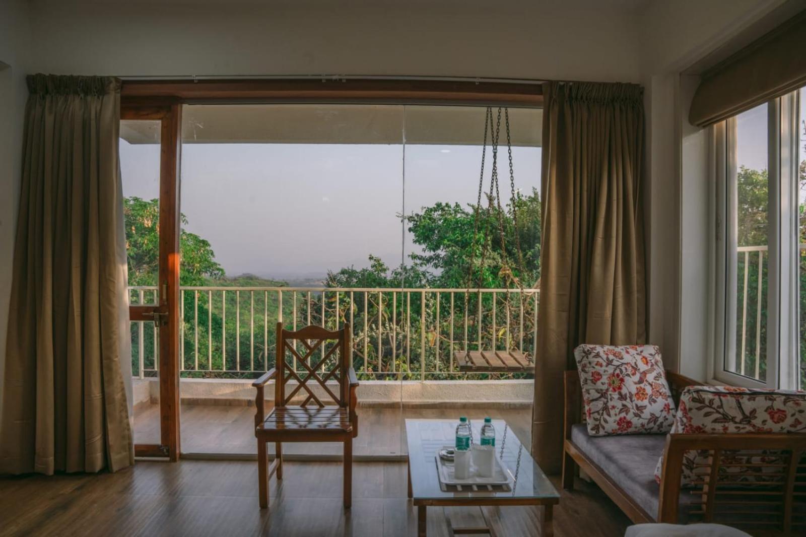 Eshi Resorts And Restaurant - Bhimashankars Jungle Luxury Resort Taleghar Exterior photo