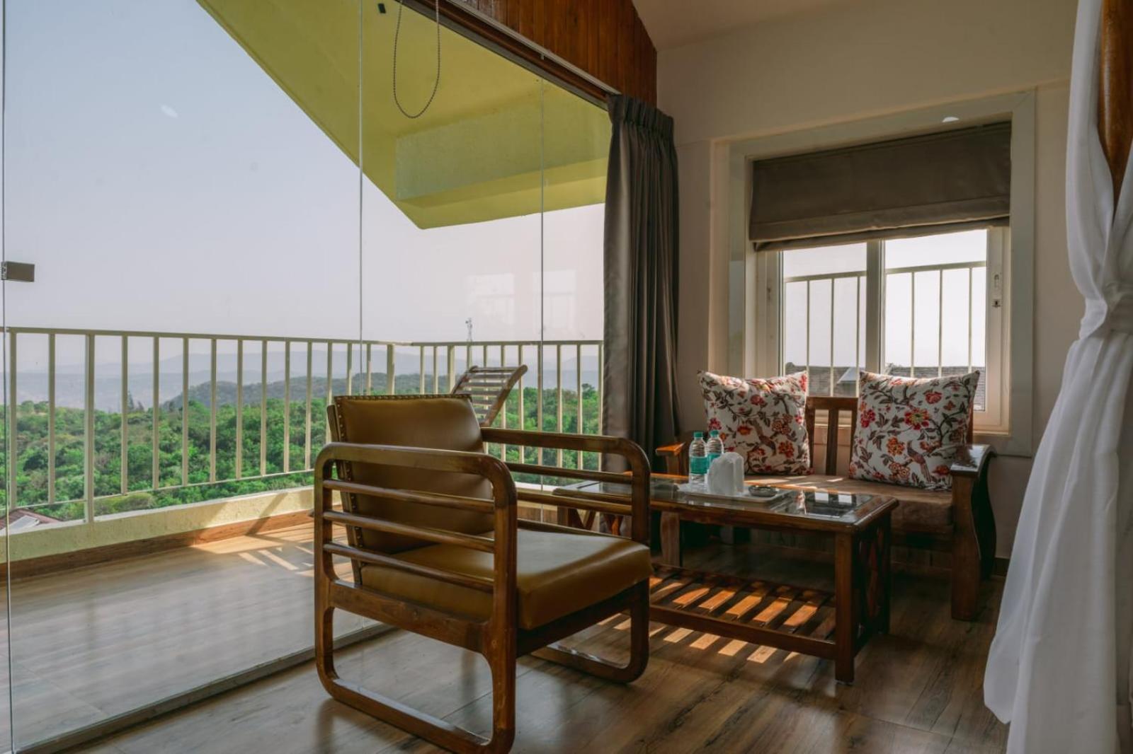 Eshi Resorts And Restaurant - Bhimashankars Jungle Luxury Resort Taleghar Exterior photo